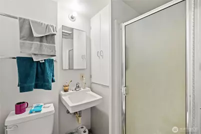 2600 Thorndyke Avenue W, Seattle, WA 98199 - Photo 18