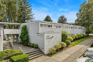 2600 Thorndyke Ave W, Seattle, WA 98199 - Photo 4