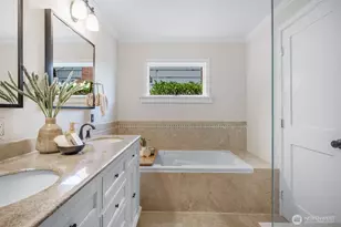 7301 53rd Ave NE, Seattle, WA 98115 - Photo 18