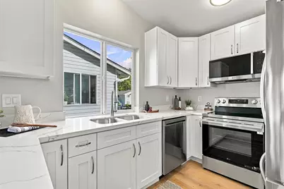 1101 37th Street SE #403, Auburn, WA 98002 - Photo 10
