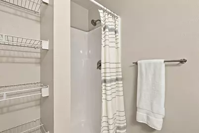 1101 37th Street SE #403, Auburn, WA 98002 - Photo 16