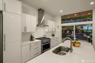 431 26th Ave E, Seattle, WA 98112 - Photo 12