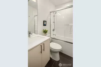 431 26th Avenue E, Seattle, WA 98112 - Photo 24