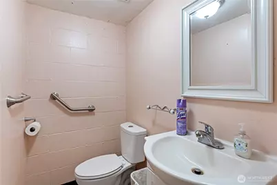 325 E Main Street, Auburn, WA 98002 - Photo 10