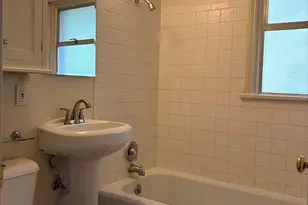 11225 Woodley Ave S, Seattle, WA 98178 - Photo 4