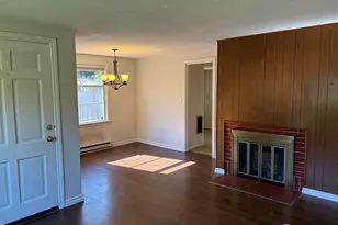 11225 Woodley Ave S, Seattle, WA 98178 - Photo 2