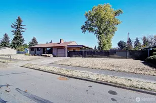 1915 General Anderson Ave, Vancouver, WA 98661 - Photo 2