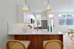 715 15th Ave, Seattle, WA 98122 - Photo 8