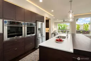 16410 SE 46th Ct, Bellevue, WA 98006 - Photo 4
