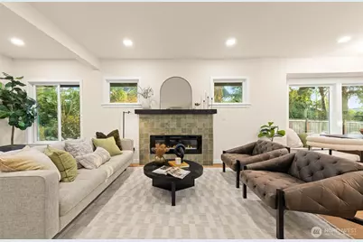 10733 Interlake Avenue N, Seattle, WA 98133 - Photo 2
