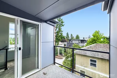 911 N 104th Street #B, Seattle, WA 98133 - Photo 22