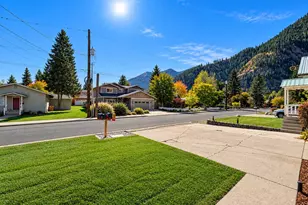 136 West St, Leavenworth, WA 98826 - Photo 2