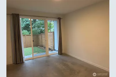 2573 13th Avenue W, Seattle, WA 98119 - Photo 8