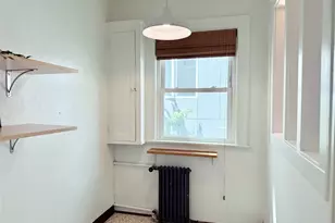 4725 15th Ave NE, Seattle, WA 98105 - Photo 8