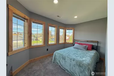 915 W Edgewater Lane, Moses Lake, WA 98837 - Photo 24