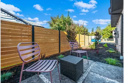 725 N 88th Street #A, Seattle, WA 98103 - Photo 32