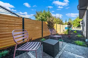 725 N 88th St, Seattle, WA 98103 - Photo 32