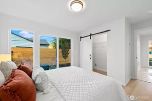 725 N 88th St, Seattle, WA 98103 - Photo 30