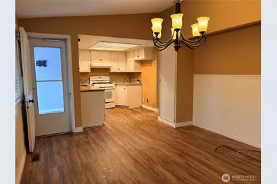 2102 30th Avenue SE, Puyallup, WA 98374 - Photo 4