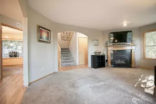130 Mosswood Ln, Longview, WA 98632 - Photo 2