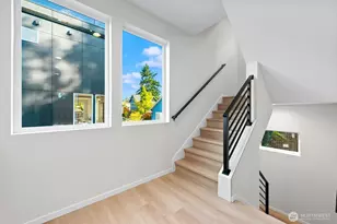 725 N 88th St, Seattle, WA 98103 - Photo 14