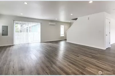 114 E Willis Street, Kent, WA 98032 - Photo 6