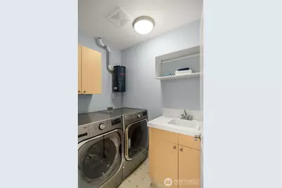 10398 NE 17th Street #206, Bellevue, WA 98004 - Photo 18