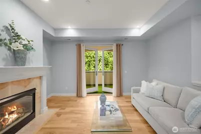 10398 NE 17th Street #206, Bellevue, WA 98004 - Photo 4