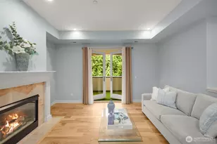 10398 NE 17th St, Bellevue, WA 98004 - Photo 4