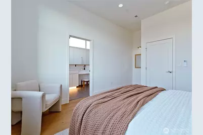 717 15th Avenue #D, Seattle, WA 98122 - Photo 20