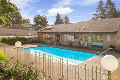 15209 Sunwood Boulevard #B26, Tukwila, WA 98188 - Photo 24