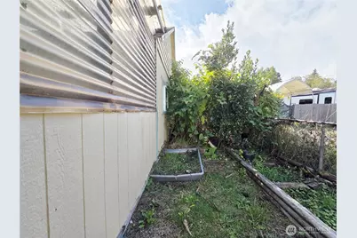 425 Sunnyhill Road W, Bremerton, WA 98312 - Photo 6
