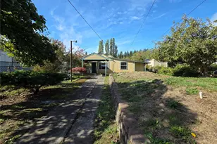 425 Sunnyhill Rd W, Bremerton, WA 98312 - Photo 1
