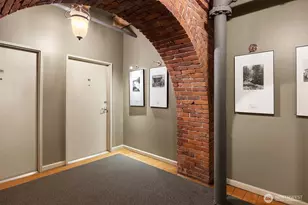 210 3rd Ave S, Seattle, WA 98104 - Photo 32