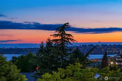 134 8th Ct, Kirkland, WA 98033 - Photo 22