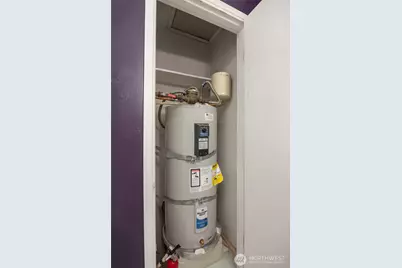 4111 Whitman Avenue N #205, Seattle, WA 98103 - Photo 16