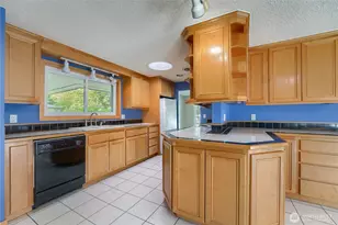 1708 SE 16th Pl, Renton, WA 98055 - Photo 6
