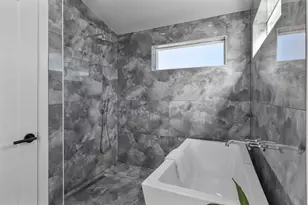 3312 W Dravus St, Seattle, WA 98199 - Photo 26