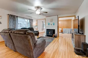 1114 NE 129th St, Vancouver, WA 98685 - Photo 4