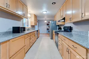 1114 NE 129th St, Vancouver, WA 98685 - Photo 10