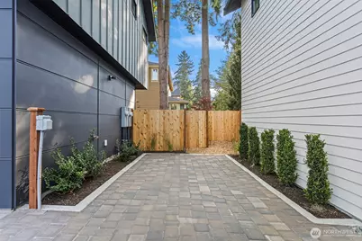 12843 NE 112th Street, Kirkland, WA 98033 - Photo 28