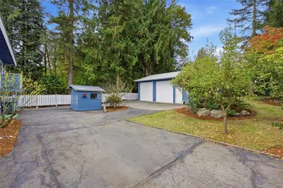 22304 39th Avenue W, Mountlake Terrace, WA 98043 - Photo 24