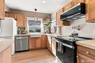 954 Park St, Woodland, WA 98674 - Photo 16