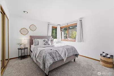 10827 NE 183rd Court, Bothell, WA 98011 - Photo 32