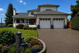 7615 113th Ave SE, Newcastle, WA 98056 - Photo 2