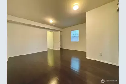 9505 8th Avenue NW, Seattle, WA 98117 - Photo 2