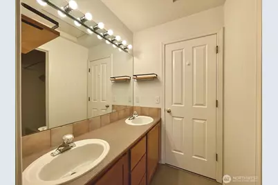 9505 8th Avenue NW, Seattle, WA 98117 - Photo 18