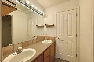 9505 8th Ave NW, Seattle, WA 98117 - Photo 18