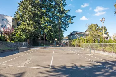 17431 Ambaum Boulevard S #D9, Burien, WA 98148 - Photo 32