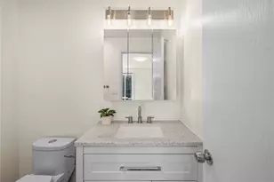 17431 Ambaum Blvd S, Burien, WA 98148 - Photo 24